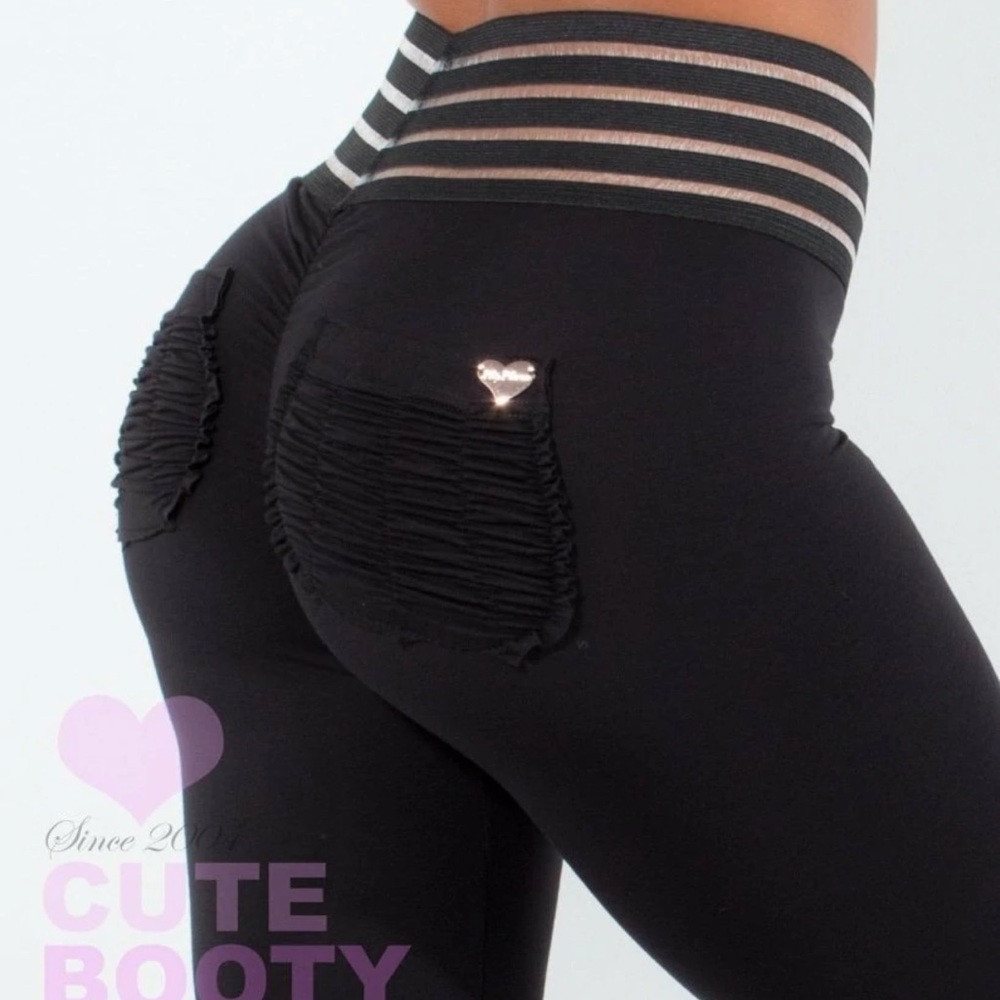 Cute Booty Lounge Active Leggings 🖤